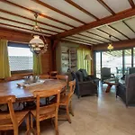 Βίλα Rendeux Valley View Retreat *